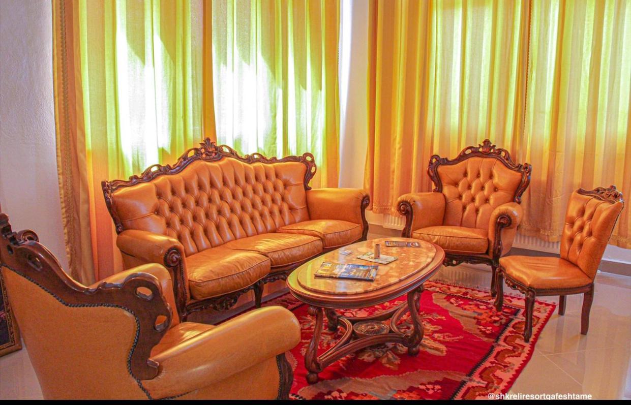 Shkreli Resort Qafeshtame Cudhi-Kamt ภายนอก รูปภาพ